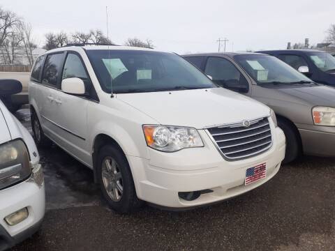 2009 Chrysler Town and Country for sale at L & J Motors in Mandan ND