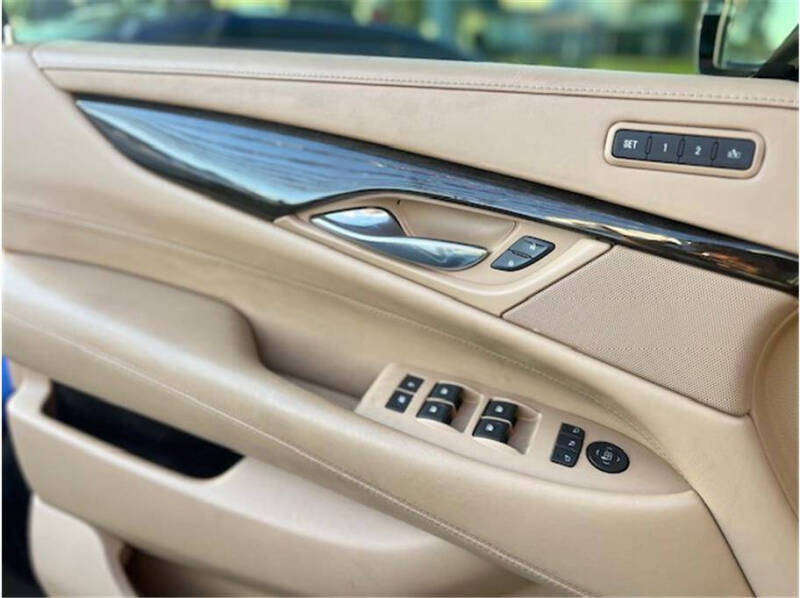 2018 Cadillac Escalade Platinum