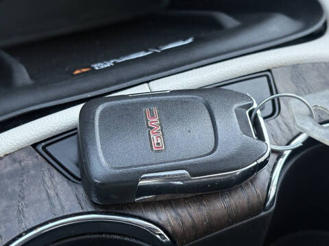 2021 GMC Acadia Denali