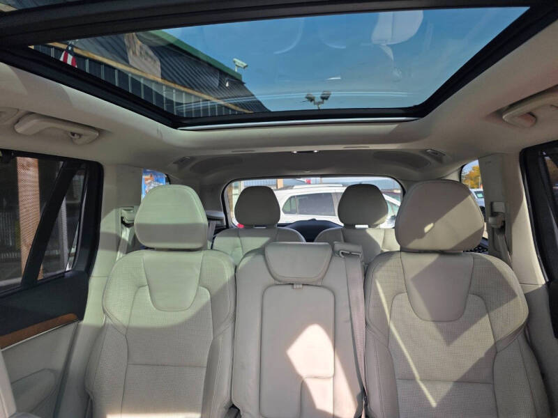 2018 Volvo XC90 T8 eAWD Inscription