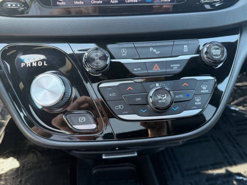 2018 Chrysler Pacifica Touring L Plus