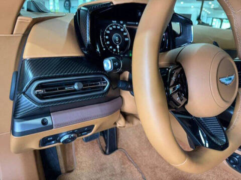 2025 Aston Martin Vanquish