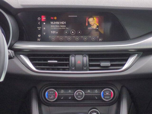 2025 Alfa Romeo Stelvio