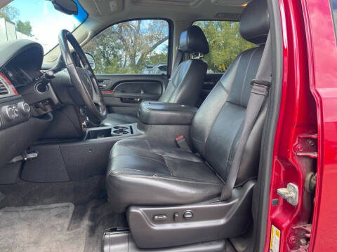 2013 Chevrolet Suburban LT