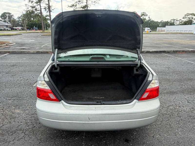 2003 Toyota Avalon XLS