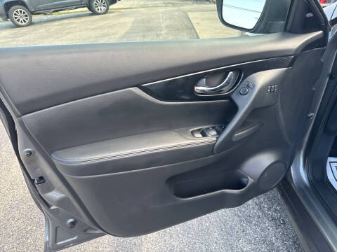 2020 Nissan Rogue SL