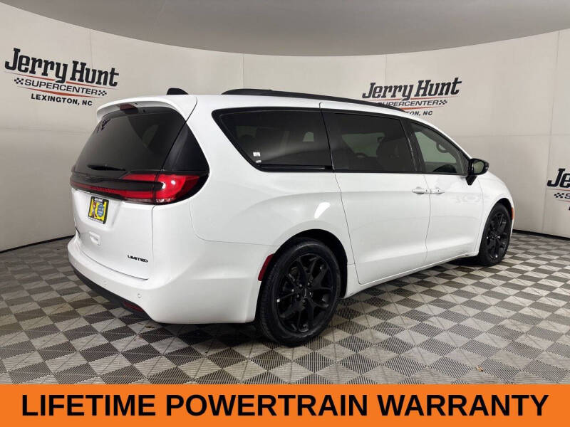 2025 Chrysler Pacifica Limited