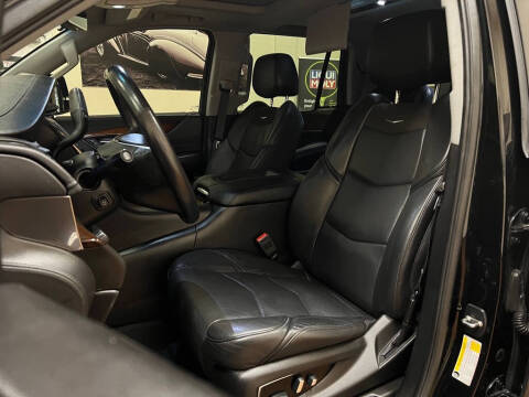 2018 Cadillac Escalade Luxury