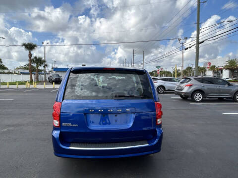 2013 Dodge Grand Caravan SE