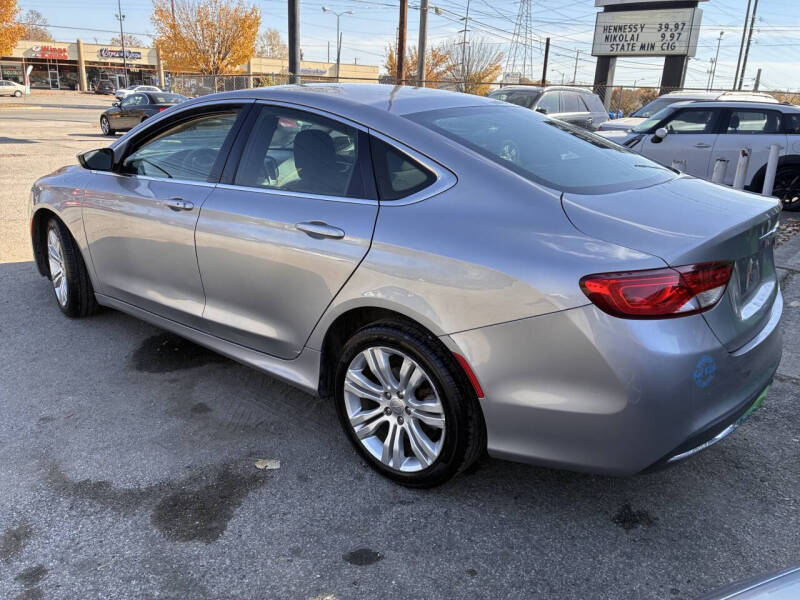 2015 Chrysler 200 Limited