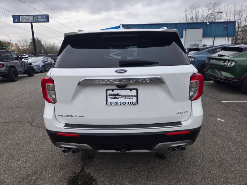 2022 Ford Explorer Platinum