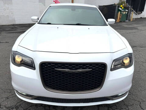 2019 Chrysler 300 S