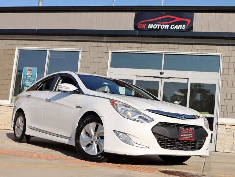 2013 Hyundai Sonata Hybrid for sale at CK MOTOR CARS in Elgin IL
