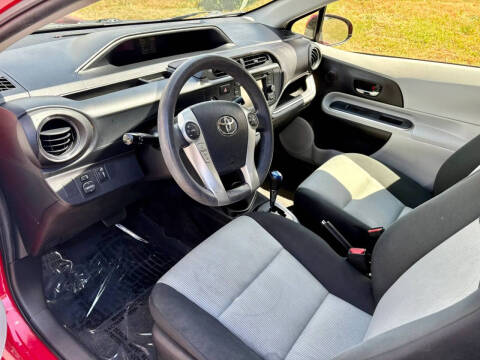 2014 Toyota Prius c