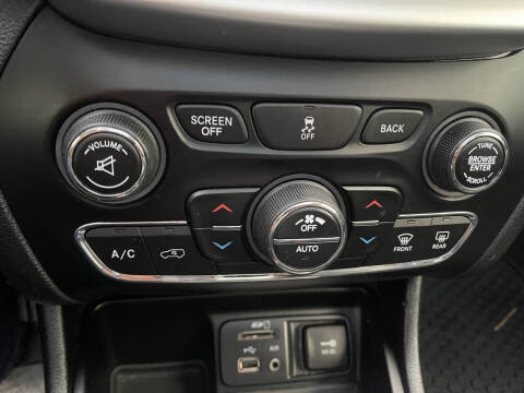 2018 Jeep Cherokee Latitude Plus