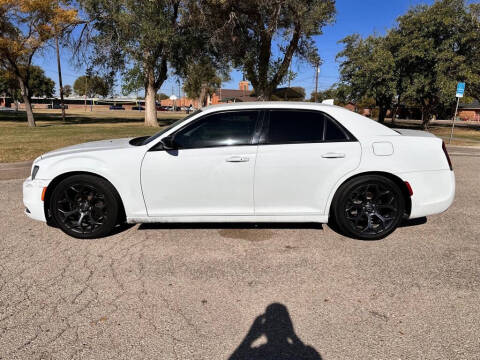 2019 Chrysler 300 Touring