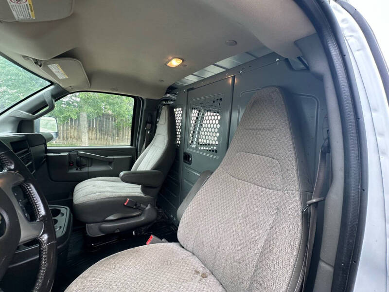 2017 Chevrolet Express 2500
