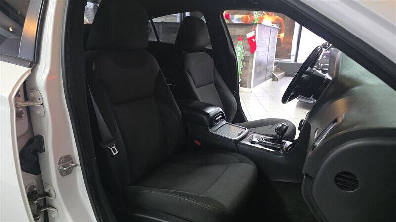 2016 Dodge Charger SE