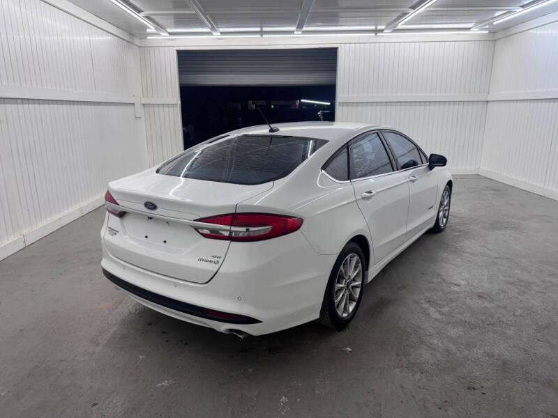 2017 Ford Fusion Hybrid SE