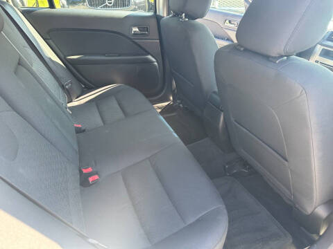 2012 Ford Fusion SE