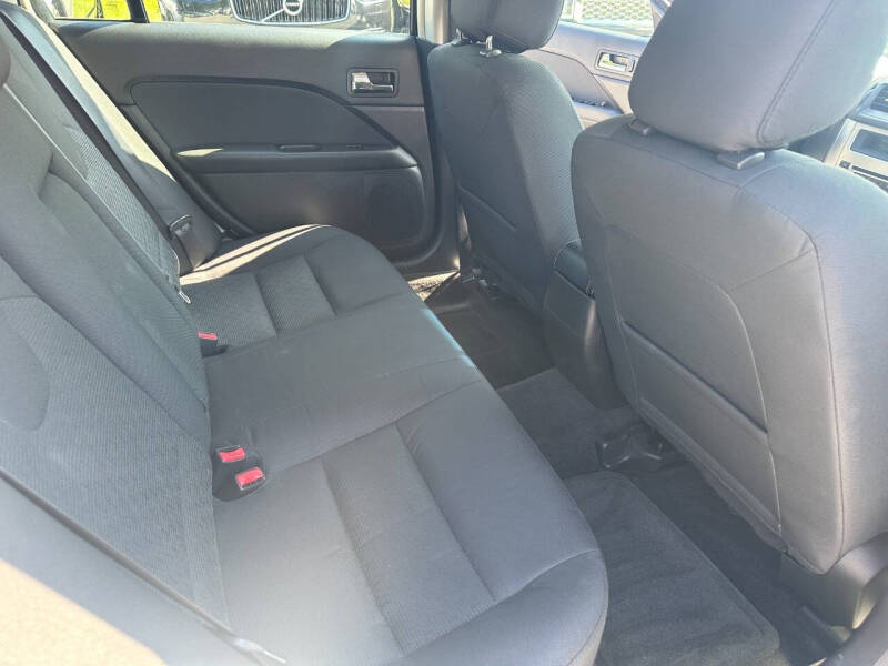 2012 Ford Fusion SE