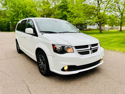 2018 Dodge Grand Caravan for sale at You Win Auto in Burnsville MN