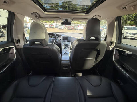 2017 Volvo XC60 T6 Dynamic