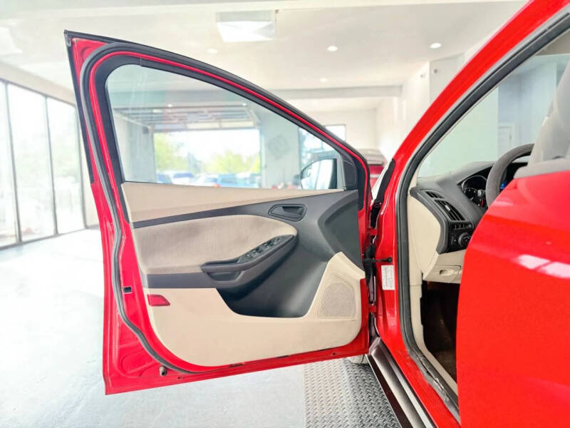 2012 Ford Focus SE