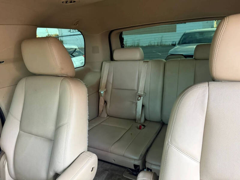 2012 Cadillac Escalade Luxury