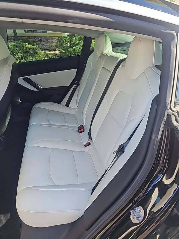 2019 Tesla Model 3 Performance