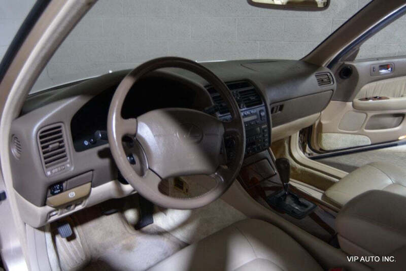 1995 Lexus LS 400