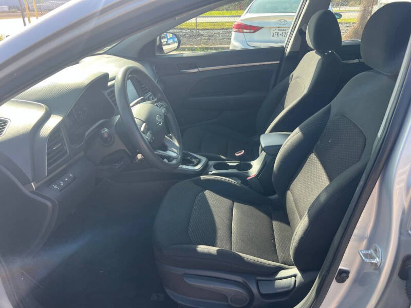 2019 Hyundai Elantra SEL