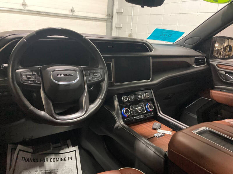 2023 GMC Yukon XL Denali Ultimate