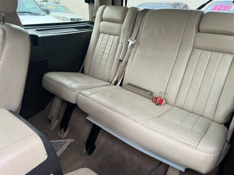 2003 Lincoln Navigator Luxury