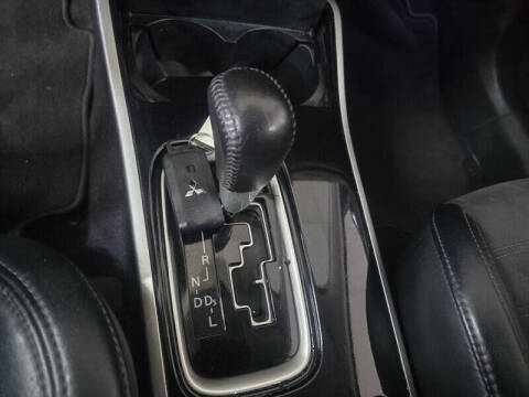 2019 Mitsubishi Outlander SE