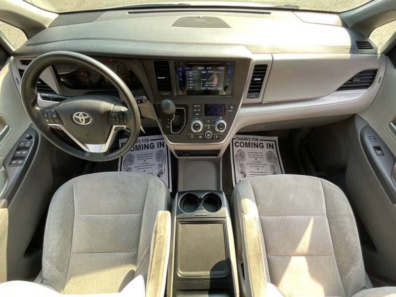 2015 Toyota Sienna