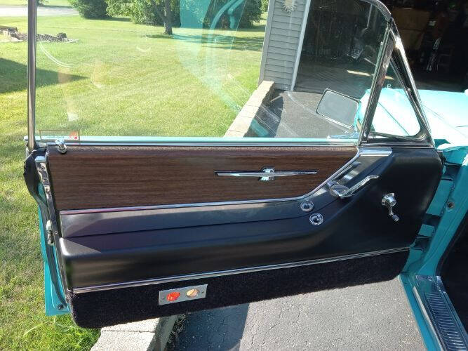 1964 Ford Thunderbird