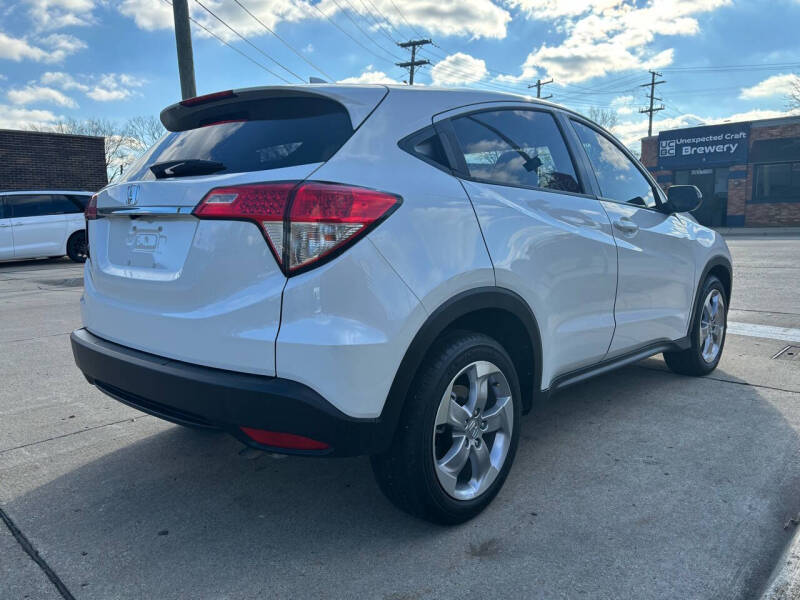 2021 Honda HR-V LX photo 15