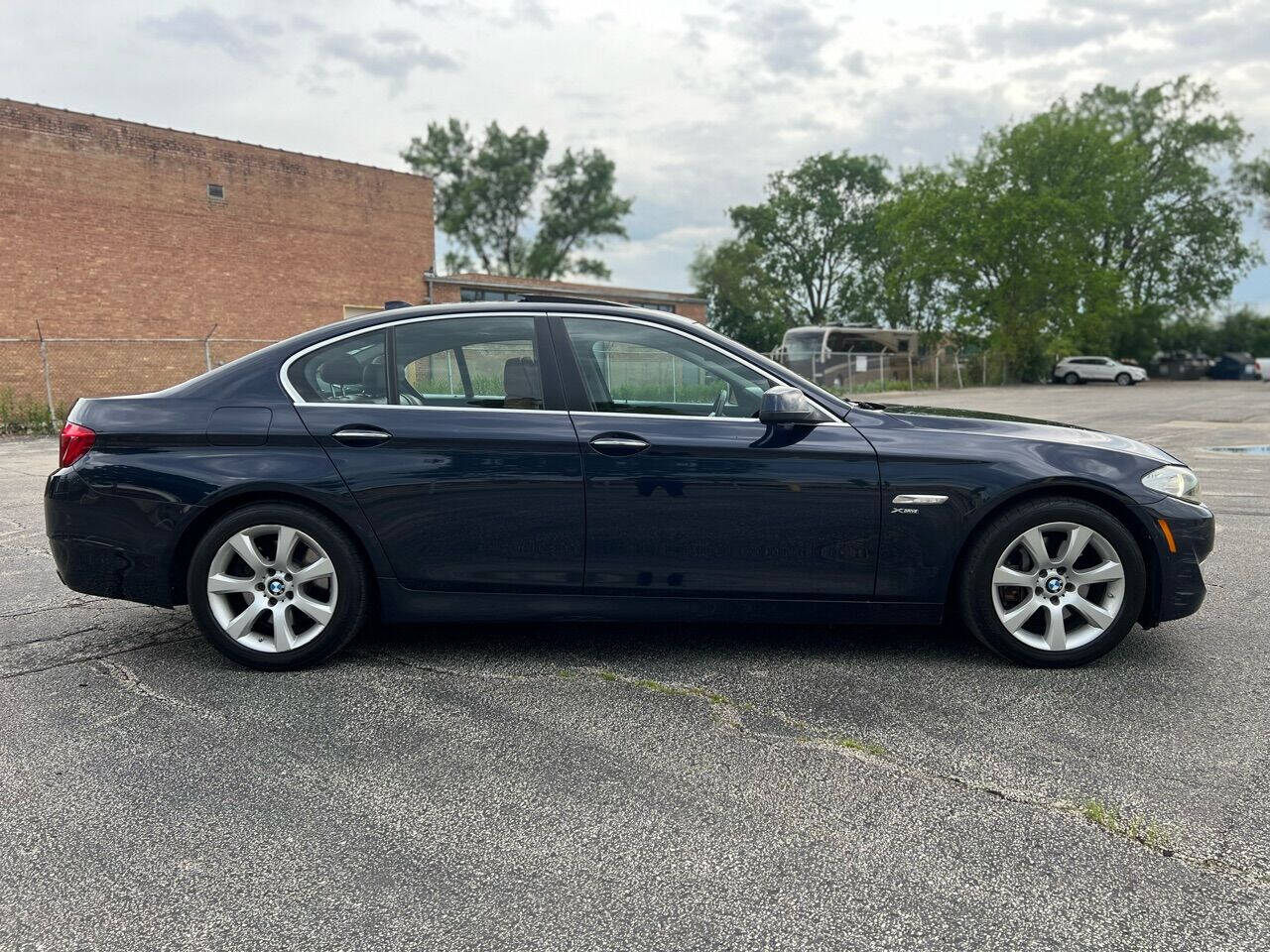 2012 BMW 5 Series for sale at Ideal Cars LLC in Skokie, IL