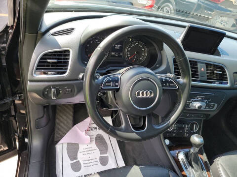 2017 Audi Q3 2.0T Premium Plus