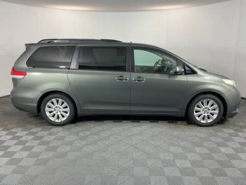 2011 Toyota Sienna Limited 7-Passenger