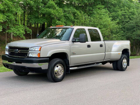 2006 Chevrolet Silverado 3500 for sale at Gateway Car Connection in Eureka MO