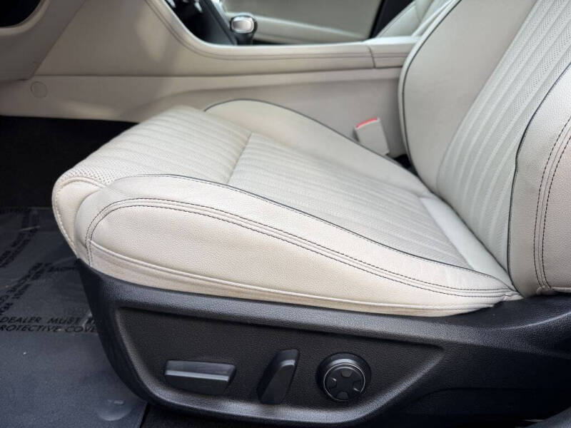 2019 Genesis G70