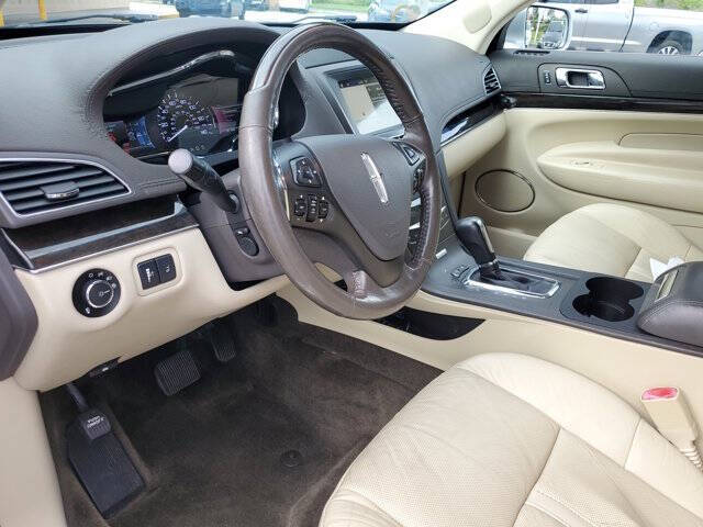 2018 Lincoln MKT Reserve