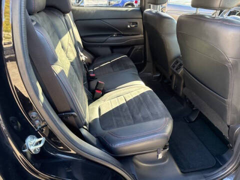 2020 Mitsubishi Outlander LE