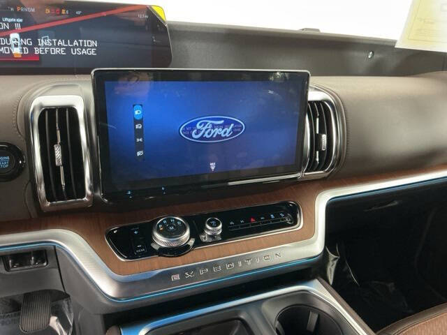 2025 Ford Expedition MAX King Ranch