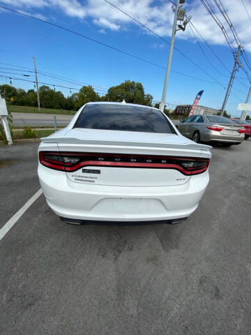 2017 Dodge Charger SXT