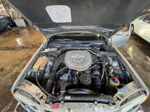 1987 Mercedes-Benz 560-Class 560 SEL