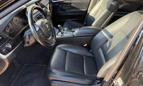 2015 BMW 5 Series 528i