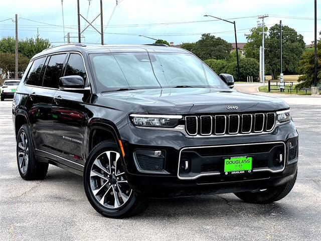 2021 Jeep Grand Cherokee L Overland's photo